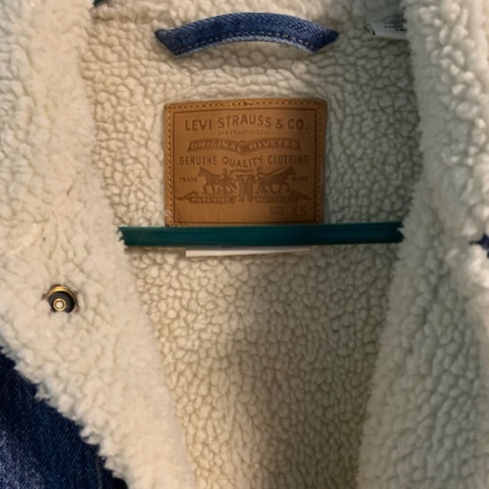Jean jacket - Picture 2 of 4